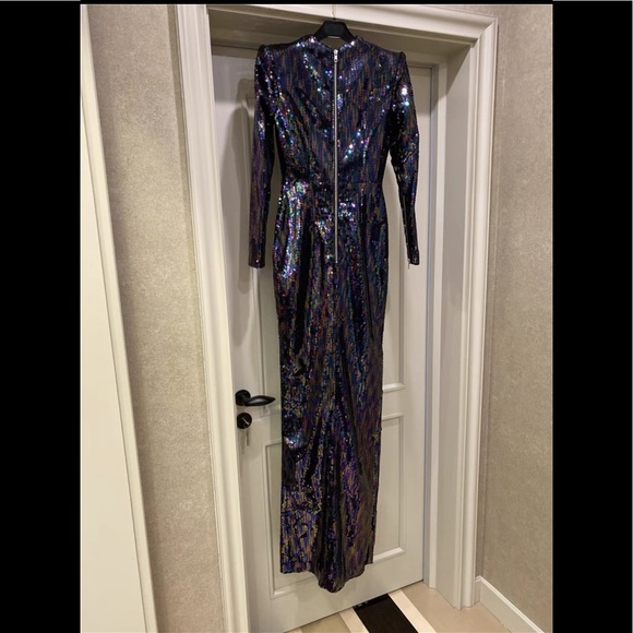 Alex Perry - Picture 10 of 11